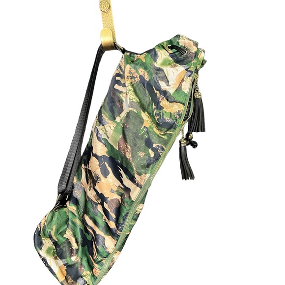 Sol and Selene green camouflage Guru Yoga Mat Bag - Picture 5 of 5